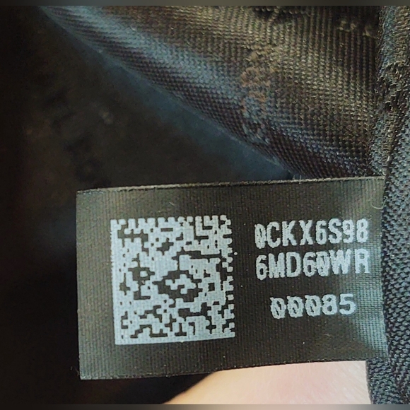 Michael Kors Charlotte M/L Leather Top Zip Tote - Picture 8 of 13